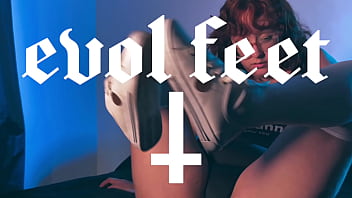 You think you can resist the smell of my dirty nylons