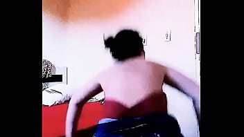 Novinha dançando funk