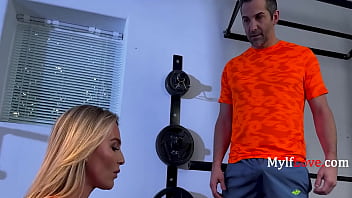 Gym milf rides a guy staring her