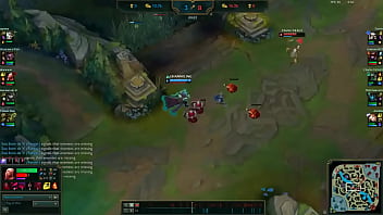 Vladzão sugando o graveto sem dó nem piedade