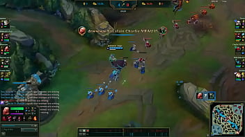 Vladzão sugando o graveto sem dó nem piedade