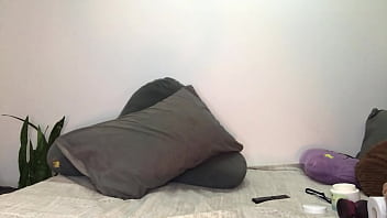 Free masturbating my asshole & cunt in a creamy wet way