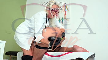 422 milf doctor pegging fisting pissing
