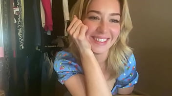 Lucy masturbates while live