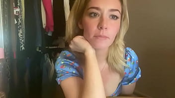 Lucy masturbates while live