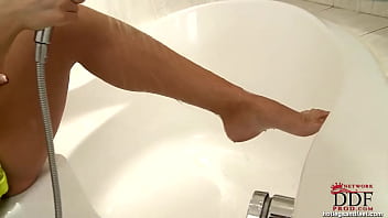 Serve her in the shower