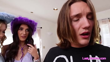 Axel fucks three horny taylor fans because they want tickets Axel fucks three horny taylor fans because they want tickets