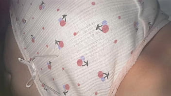 18 years old girl multiple cumming for the first time with finger fuck pro 59 yeras old man