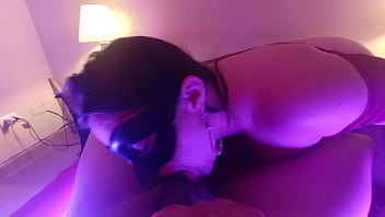 Doble creampie a hotwife puta latina colombiana con cameltoe gigante leche de la boca a las tetas 1