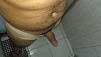 Eu Mijando Gostoso No Banho thumbnail