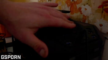 Hot natural young brunette girl like pc but prefert masturbate