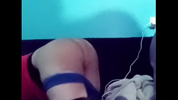 Hetero Se Coje A Su Amigo Después De Depilarle El Culo thumbnail