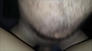 Meu pau latejava na buceta da minha namorada madura