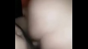 Nos quedamos solos en casa y nos quitamos las ganas