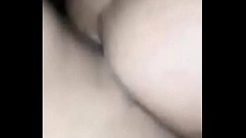 Nos quedamos solos en casa y nos quitamos las ganas