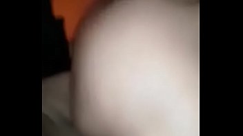 Nos quedamos solos en casa y nos quitamos las ganas