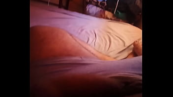 Brincando com minha rola doido pra fuder uma buceta um cu bem gostoso