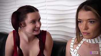 Mouthy milf foot worship