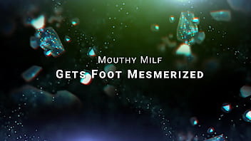 Mouthy milf foot worship