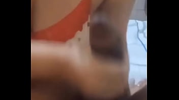 Marido idiota gozou na minha mão enquanto eu dizia que precisava de um pau de verdade