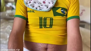 Ageplay o puto sente prazer em usar fralda chupar chupeta de postar o resumão no meu blog e no #fet