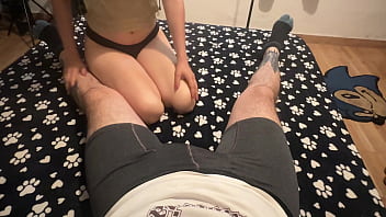 ¡la mejor mamada que he recibido en tinder se traga toda la leche jovencita de cuerpo perfecto