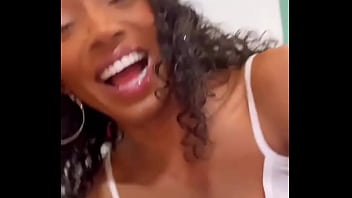 Nervous laugh when u dont know how to react or what to say to someone joking that u just met asking can you “ miche