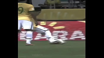 Neymar humilhando novinhos