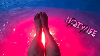 Foot fetish friday #footfetısh #friday #milf #hotwife #interracialcontentcreator #naturalbeauty #nativeamerican