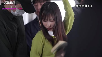 Professora dá pra estudante no metrô público legendado