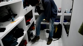 Em casa por causa do corona