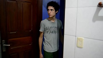 Em casa por causa do corona