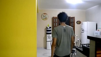 Em casa por causa do corona