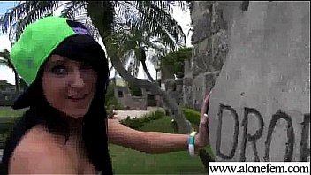 Solo girl get to orgams with all kind of sex toys video 03