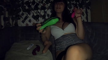 On c'est bien amusés hier soir j'ai encore la chatte écartée et