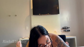 No motel a safadinha faz tudo o que eu quero