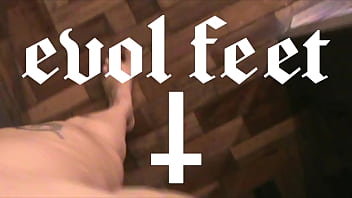 Some feet to help you through the week