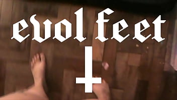 Some feet to help you through the week