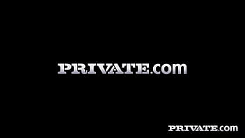 Ada lapiedra celebrates her en