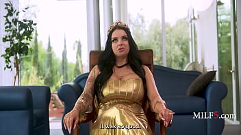 Busty milf’s temptation Busty milf’s temptation