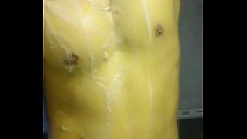 Tắm Nude thumbnail