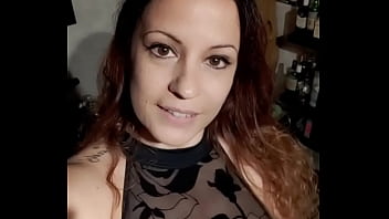 Bonne soirée mes loulous moi direction mon club libertin préféré ma tenue