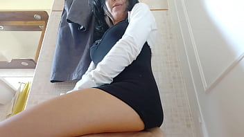 Do not hesitate i want to feel your cock in my ass