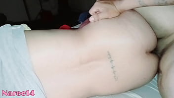 Cogiendo por la mañana dandome su leche