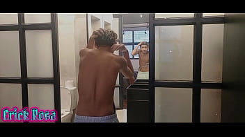 Comi minha prima antes da formatura