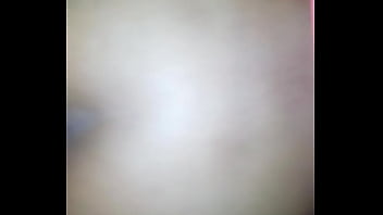 Le doy rico y me vengo dentro de ella sin que se de cuenta