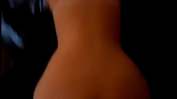 Fudendo a gostosinha na sujeira