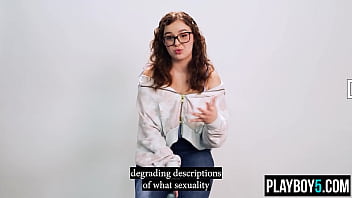 Chunky brunette bbw chick leana lovings fingers her wet pussy for us