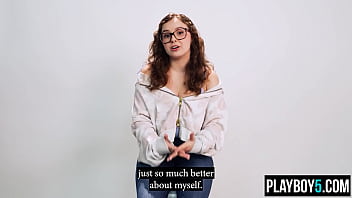 Chunky brunette bbw chick leana lovings fingers her wet pussy for us