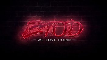 Scarlet red and sasha sean in lesbo lingerie